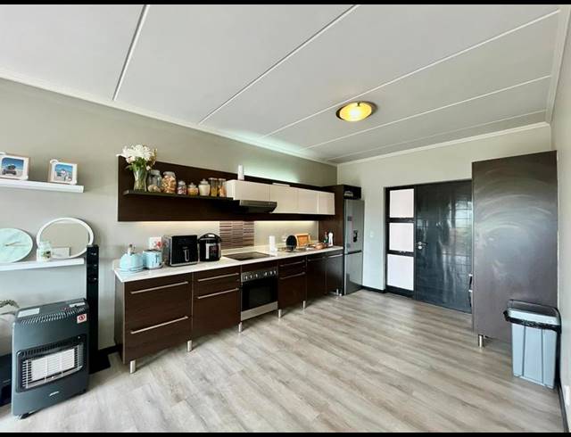 2 BEDROOM PROPERTY TO RENT IN DOUGLASDALE